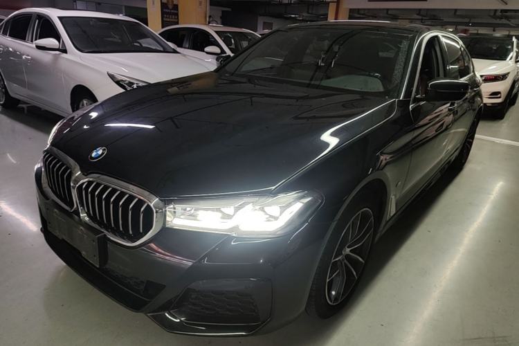 BMW 525Li 2021 — фото 1