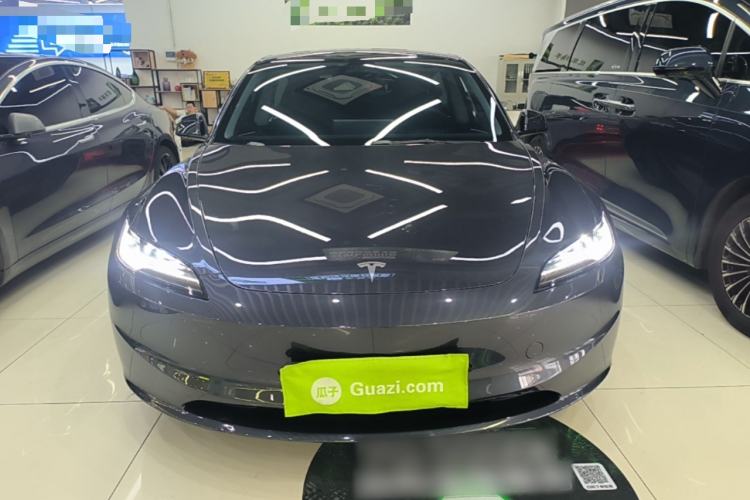 Tesla Model 3 2023 — 2