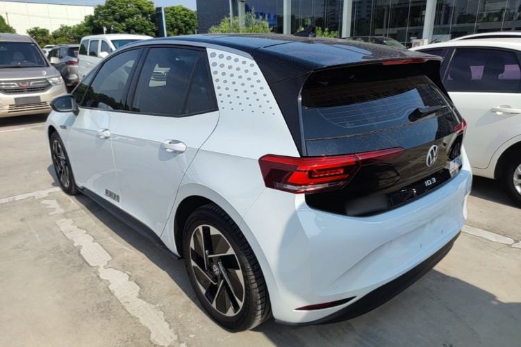 Volkswagen ID.3 2023 — 4