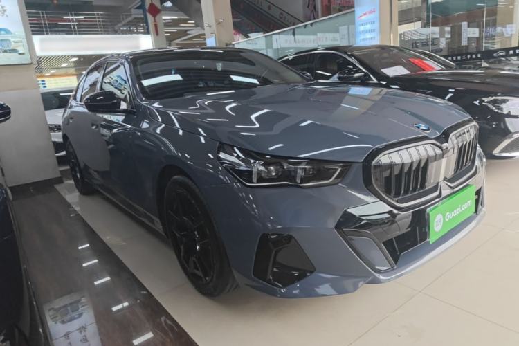 BMW 525Li 2024 — 3