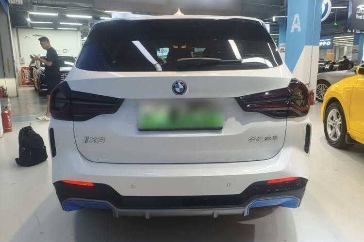 BMW iX3 2022 — фото 5