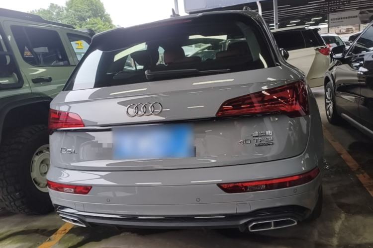 Audi q5l 2025 — 5