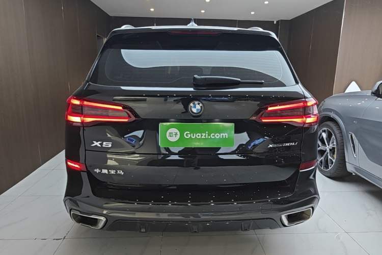 BMW X5 2022 — 5