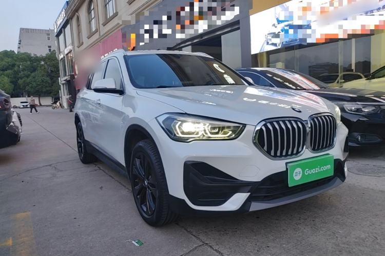 BMW X1 2021 — фото 3