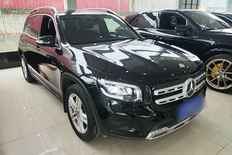 Mercedes-Benz GLB 200 2023 — 3