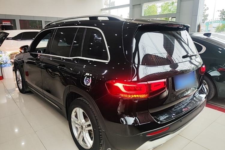 Mercedes-Benz GLB 200 2023 — 4