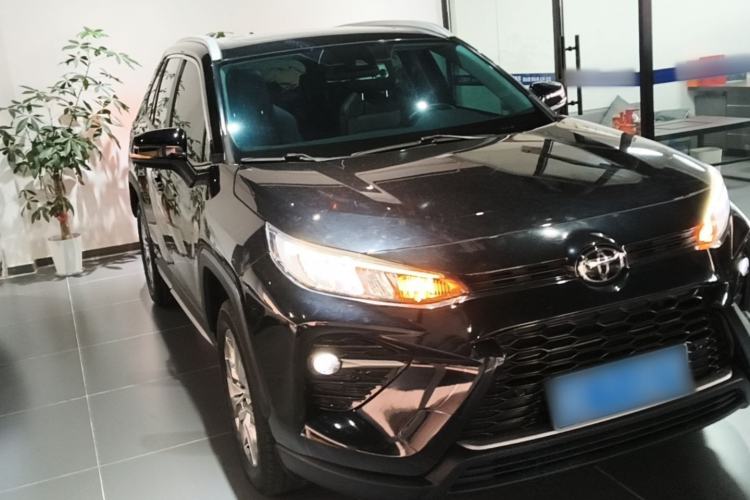 Toyota RAV4 2022 — 3