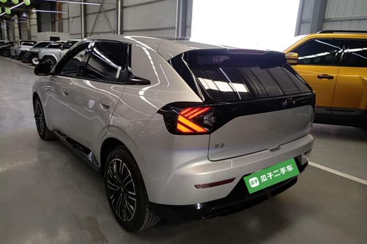 Arcfox T1 2025 — 4