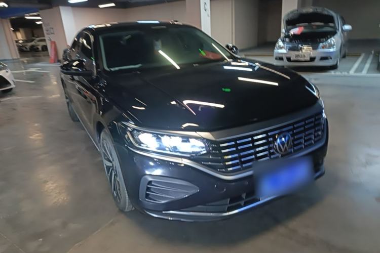 Volkswagen Passat 2025 — 3