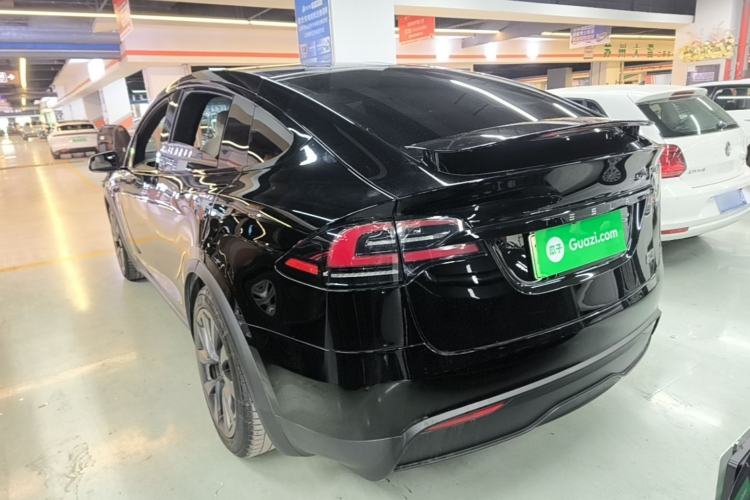 Tesla Model X 2023 — 4