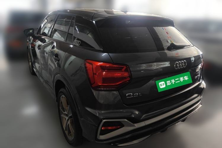 Audi Q2L 2023 — 4