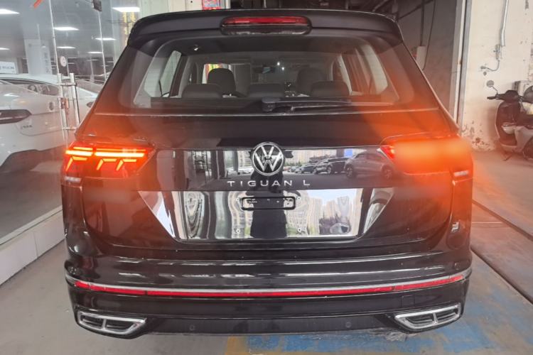Volkswagen Tiguan L 2023 — 5