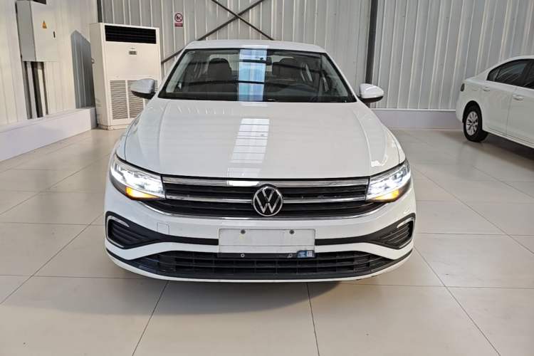 Volkswagen Bora 2024 — 2
