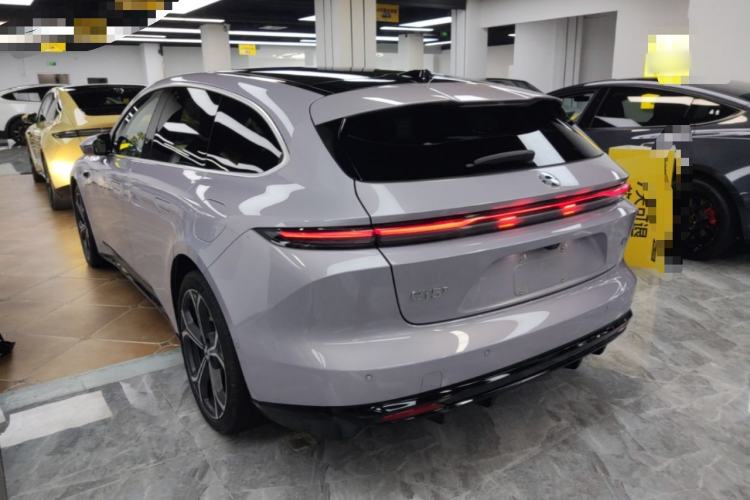 NIO ET5T 2025 — 4