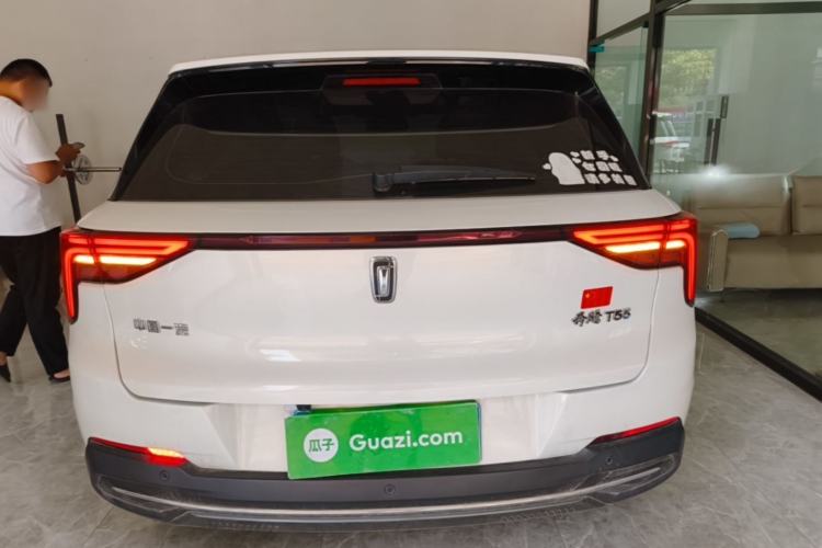 Bestune T55 2021 — 5