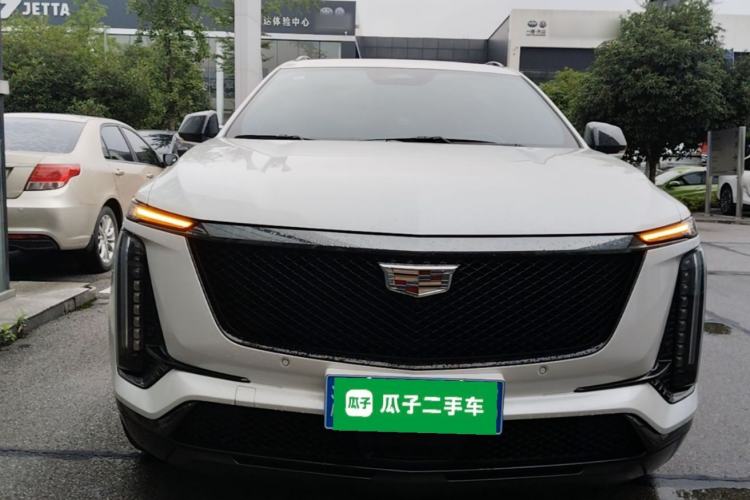 Cadillac XT5 2025 — фото 2
