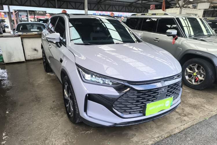 BYD Tang 2025 — 3
