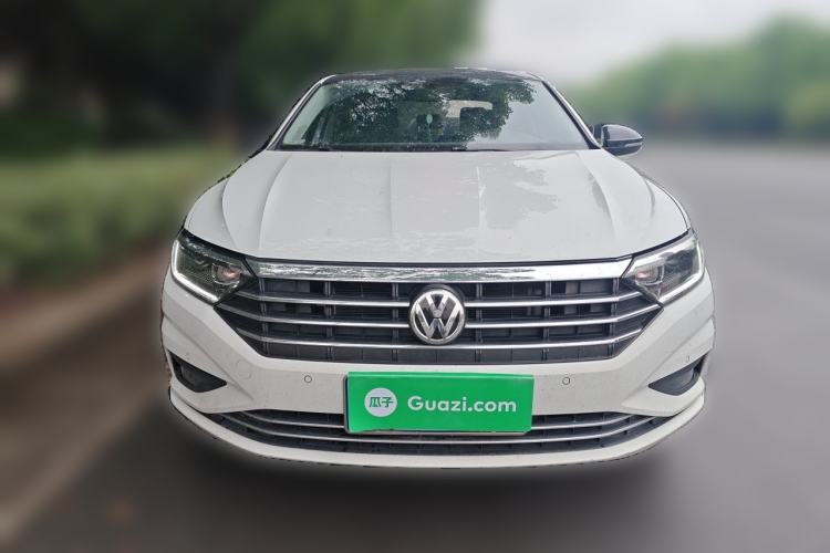 Volkswagen Sagitar 2021 — 2