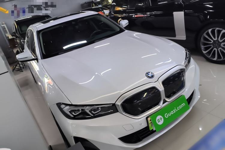 BMW i3 2022 — 3