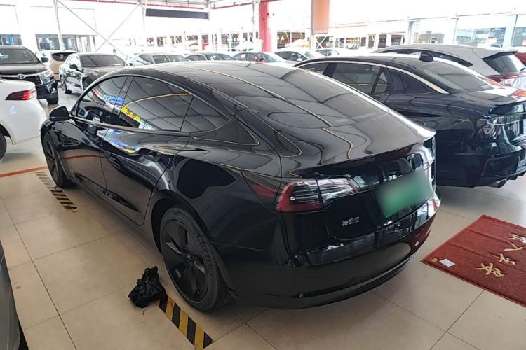 Tesla Model 3 2021 — 4