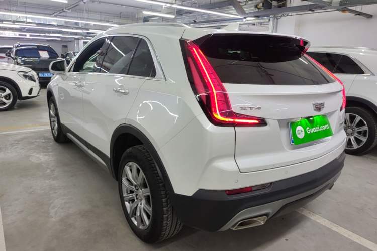 Cadillac XT4 2021 — фото 4
