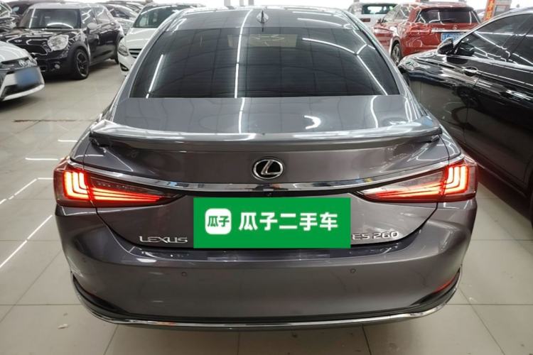 Lexus ES 200 2020 — 5