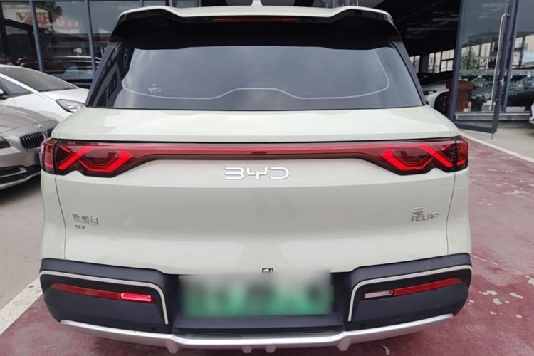 BYD Yuan UP 2025 — 5