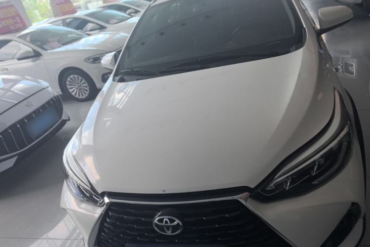 Toyota YARiS L 2022 — 2