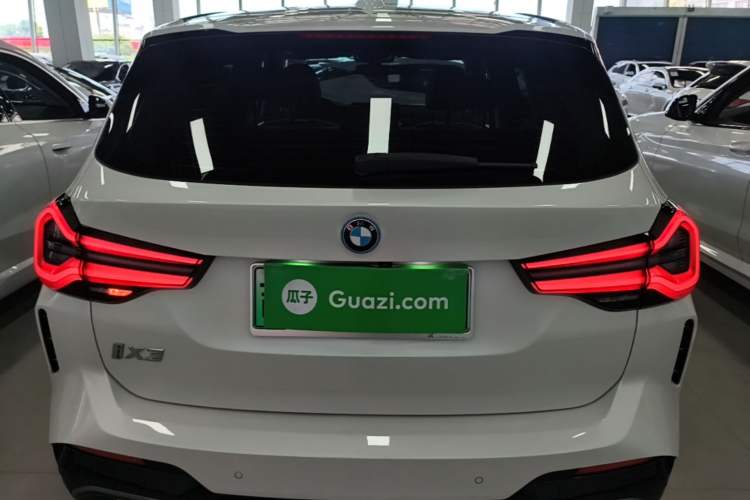 BMW iX3 2024 — 5