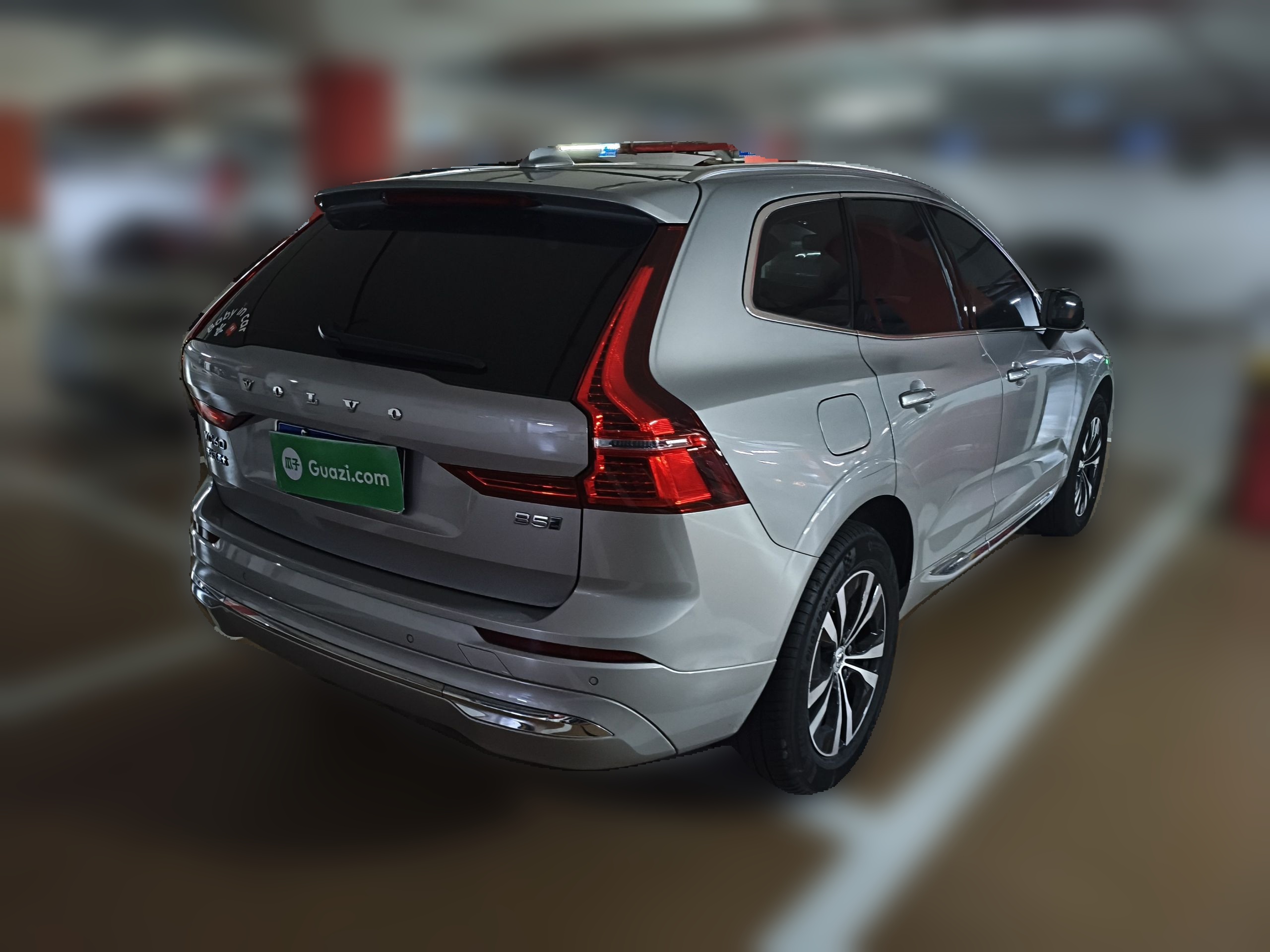 Volvo XC60 2022 — фото 4
