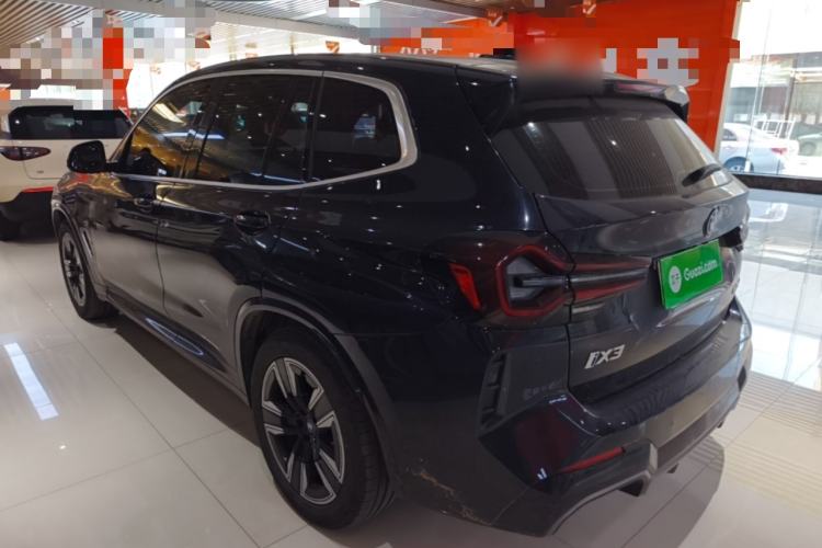 BMW iX3 2023 — 4