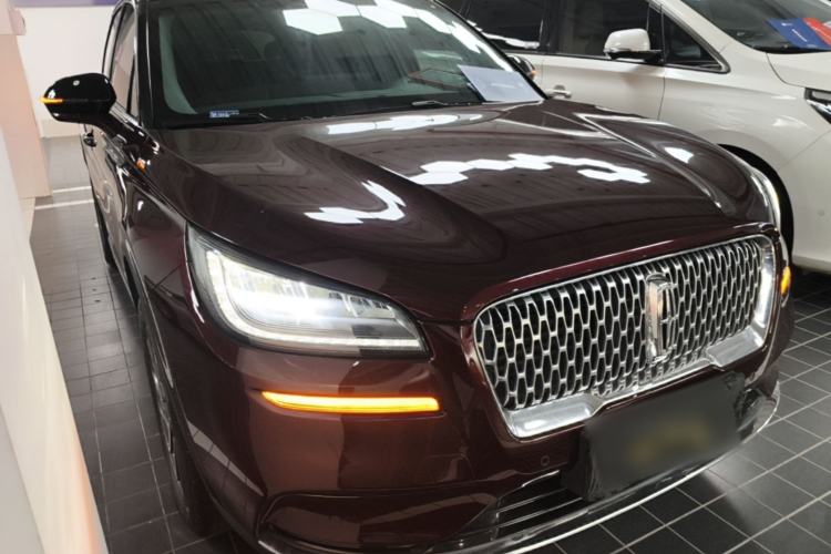 Lincoln Corsair 2022 — 3