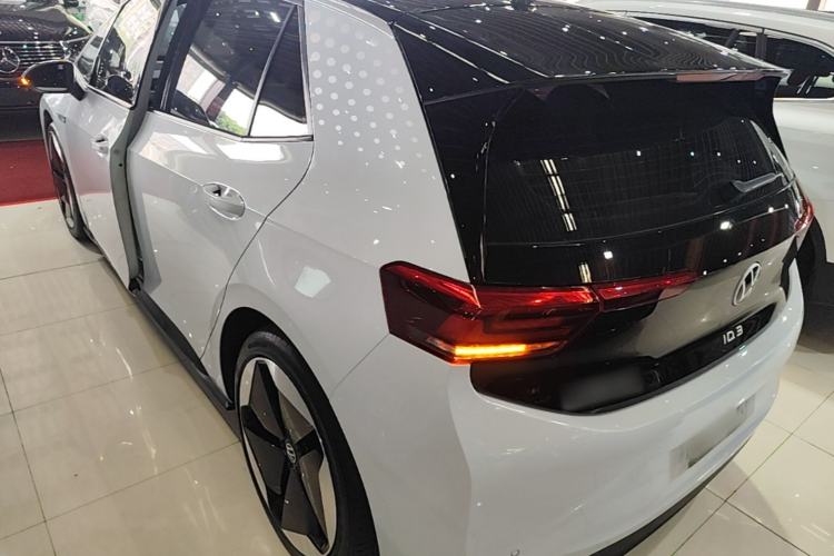 Volkswagen ID.3 2023 — 4