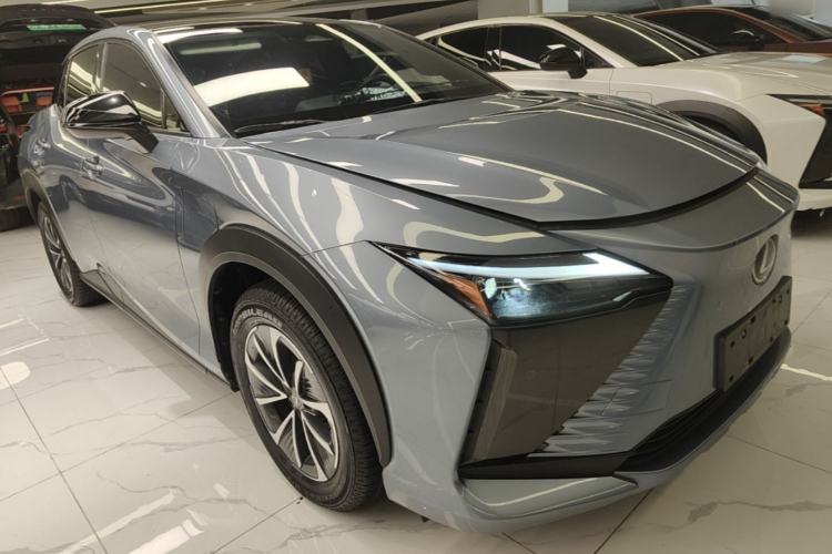 Lexus RZ 450e 2023 — 3