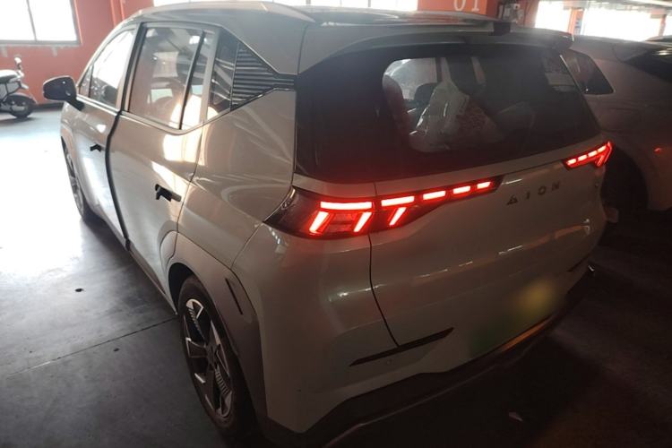 AION Y 2022 — 4