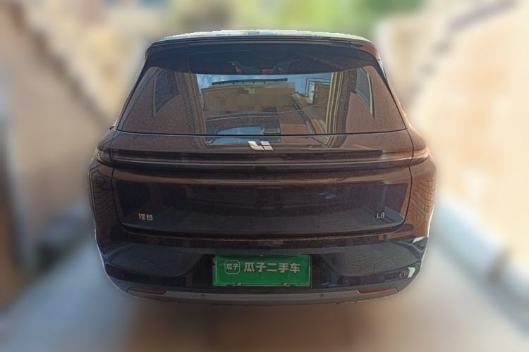 Li Auto L8 2023 — 5