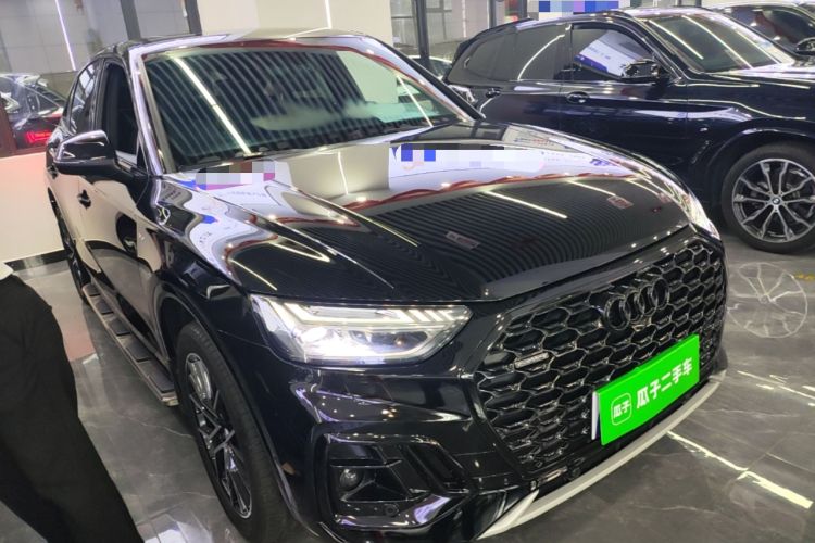 Audi Q5L Sportback 2024 — фото 3