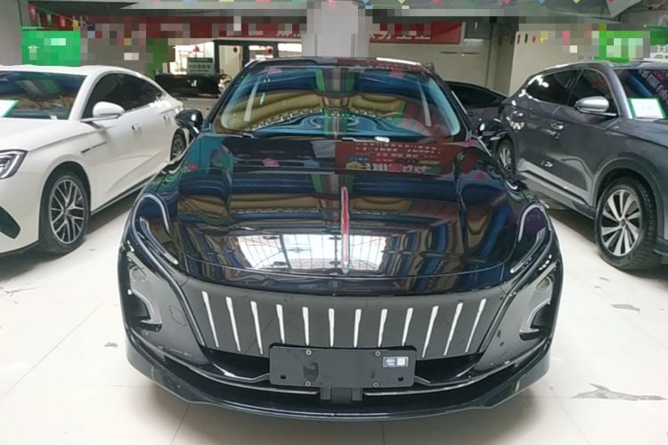 Hongqi E-QM5 2022 — 2