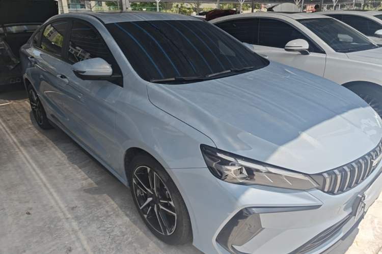 Geely Binray 2024 — 3