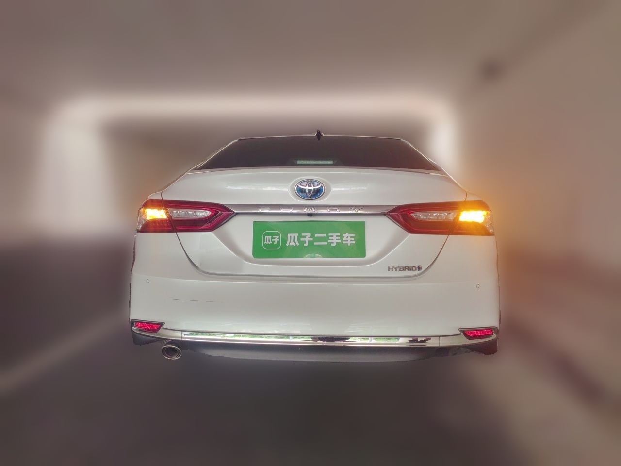 Toyota Camry 2023 — фото 3
