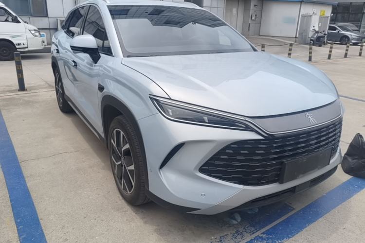 BYD Song L DM-i 2025 — 3