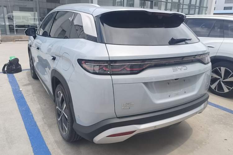 BYD Song L DM-i 2025 — 4