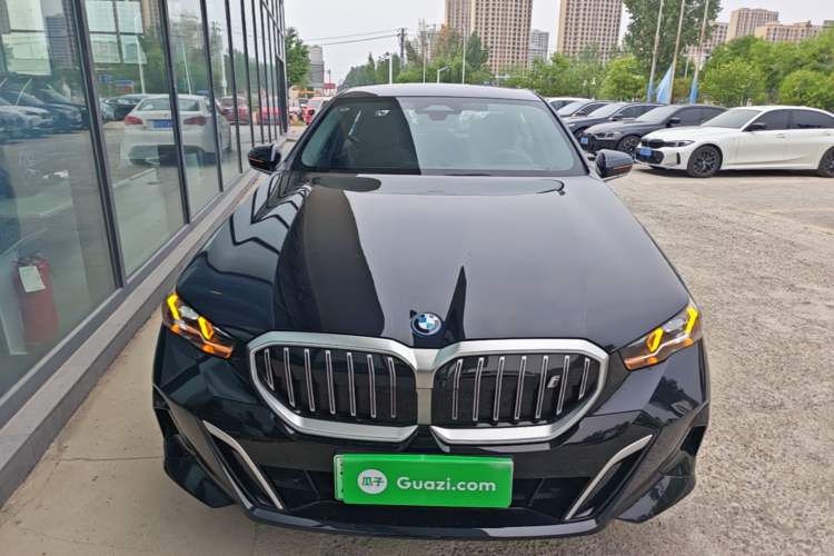 BMW i5 2024 — 2