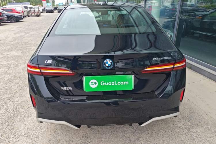 BMW i5 2024 — 5