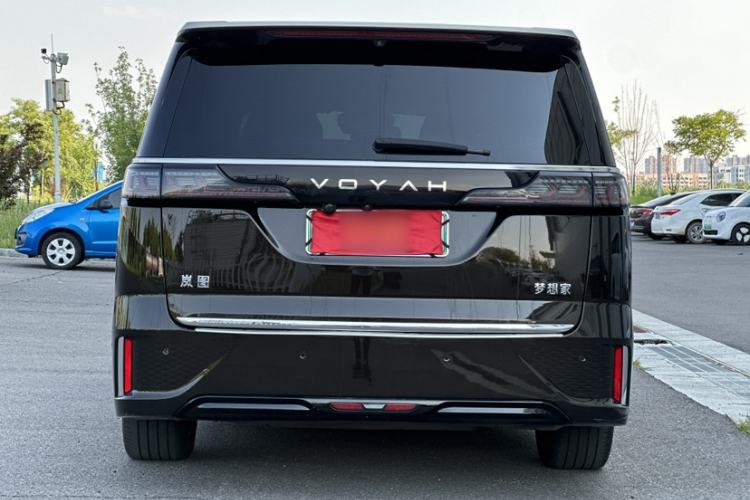 Voyah Dream 2025 — 5