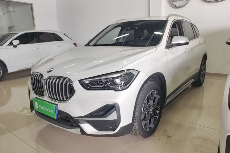 BMW X1 2021 — фото 1