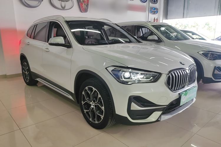 BMW X1 2021 — фото 3