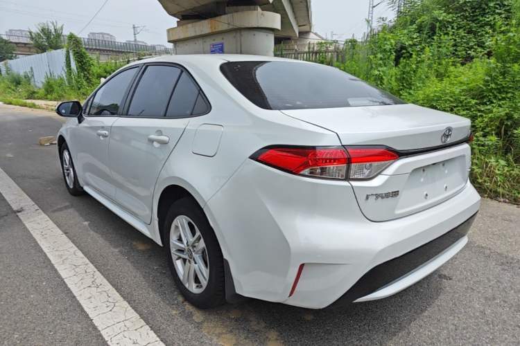 Toyota Corolla 2021 — фото 4