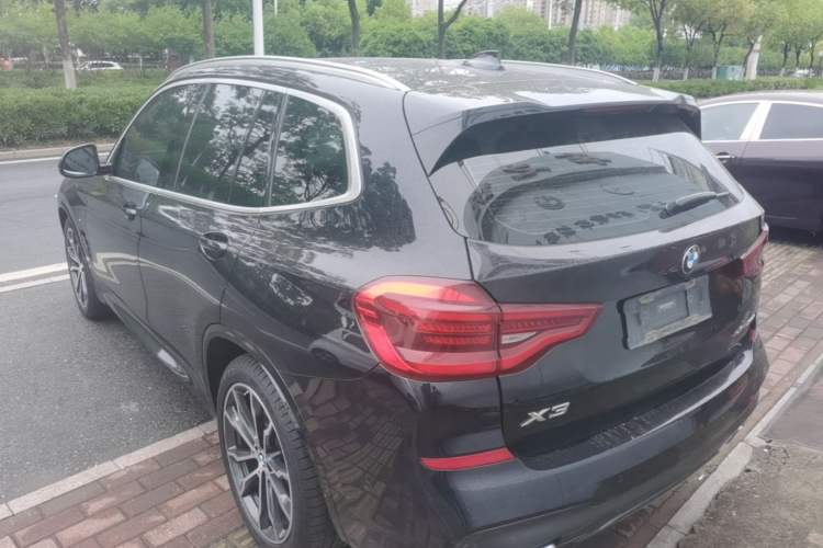 BMW X3 2021 — 4