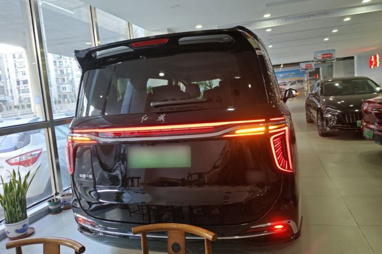 Hongqi HQ9 PHEV 2024 — фото 5